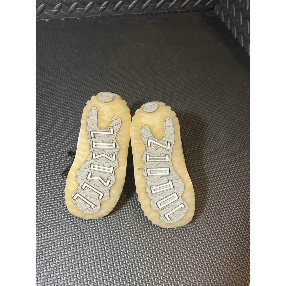 Jordan 11 Retro Jubilee 25th Anniversary Toddler 7C Black White 378040-011